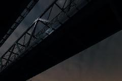 Tytu:Most do ...
Opis:Most kolejowy nad rzek Wisok w wietle ksiyca
Autor:Piotr Duda