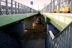 Tytu:Czas na przesiadk
Opis:Most Gdaski, Warszawa
Autor:Maria Ignor 