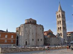Tytu:Koci w. Donata z dzwonnic w Zadarze-Chorwacja
Opis:Koci w. Donata z dzwonnic w Zadarze-Chorwacja
Autor:Sebastian Nowak