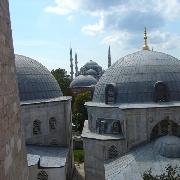 Tytu:Wspomnienia z Konstantynopola
Opis:Widok z Hagia Sofia na Bkitny Meczet w Stambule
Autor:Ewa Pawlus